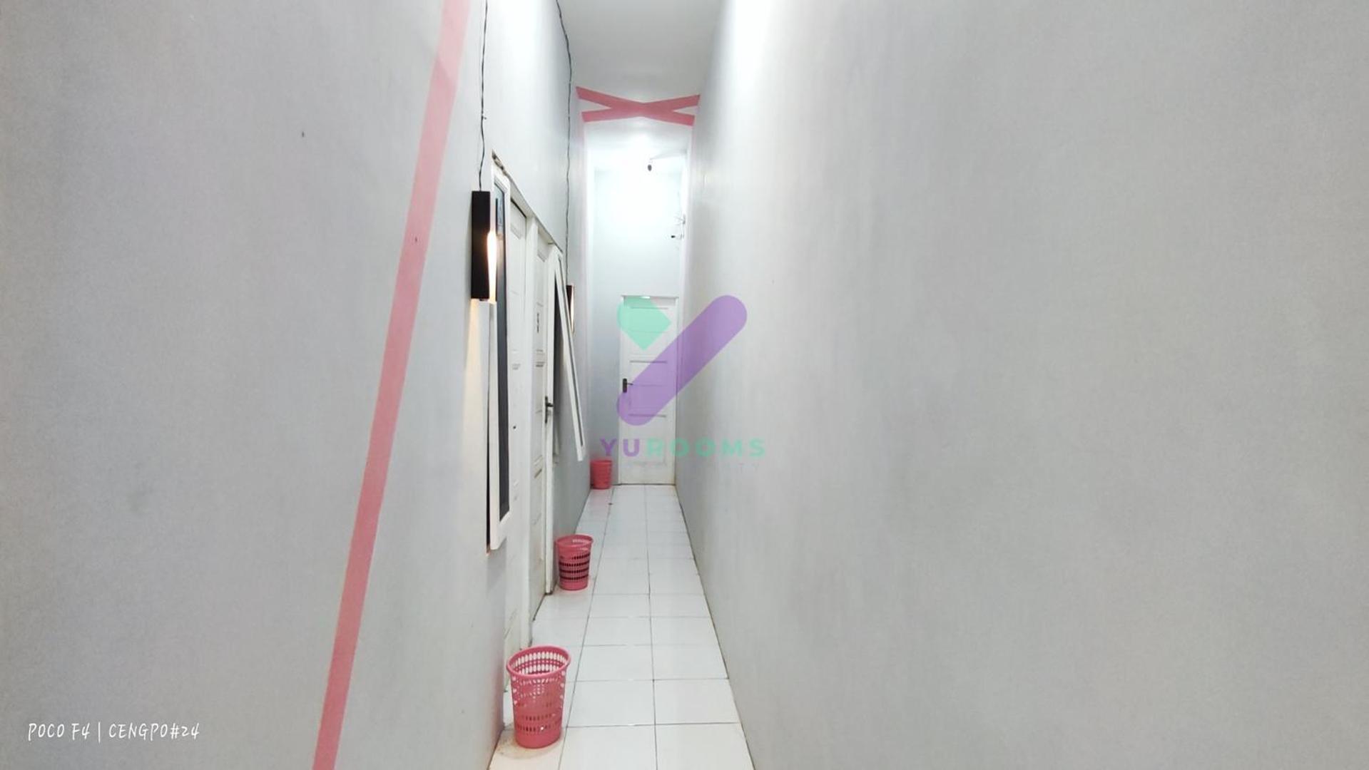 New Jasmine Guest House By Yurooms Blitar Ngoại thất bức ảnh