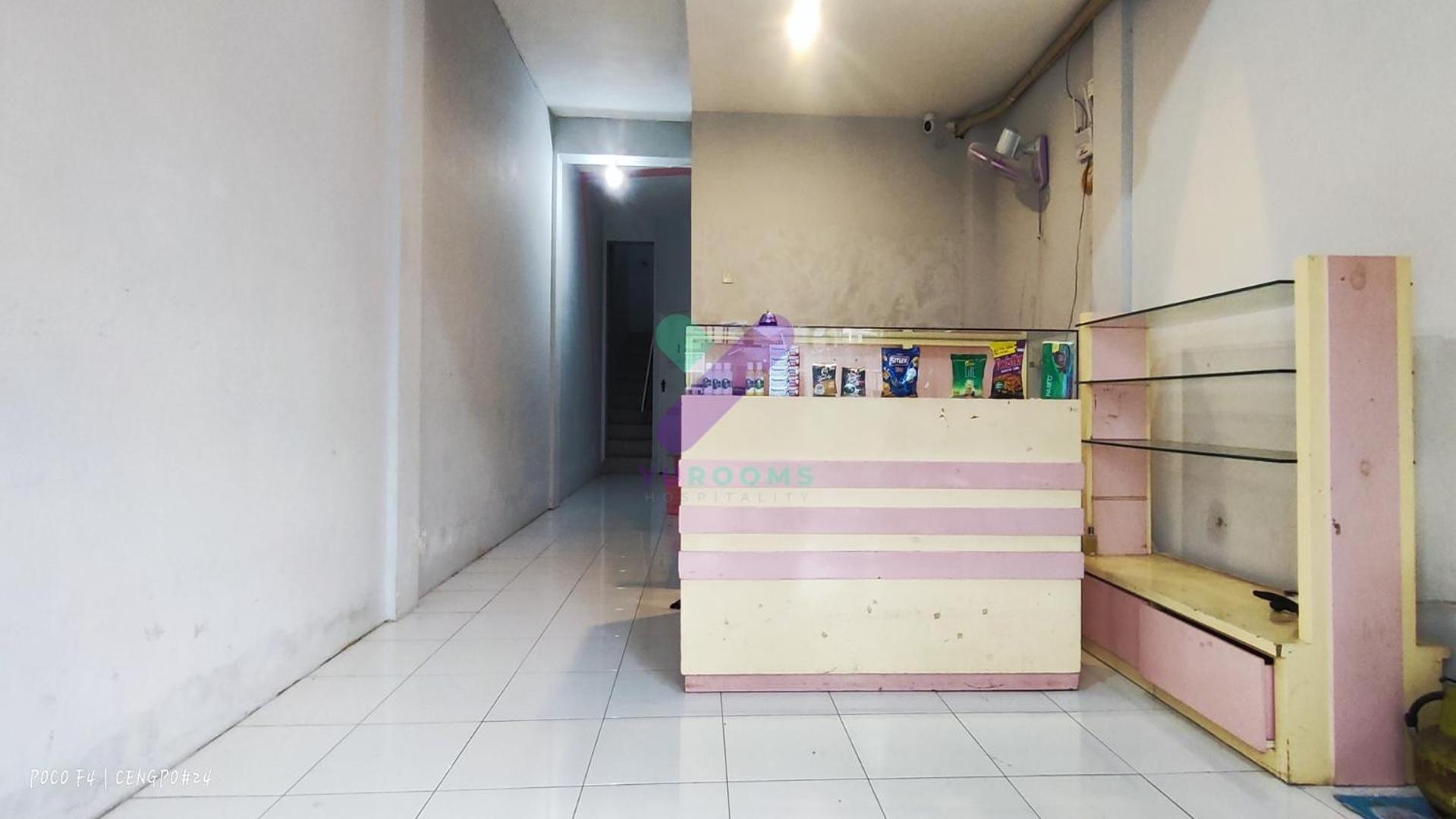 New Jasmine Guest House By Yurooms Blitar Ngoại thất bức ảnh