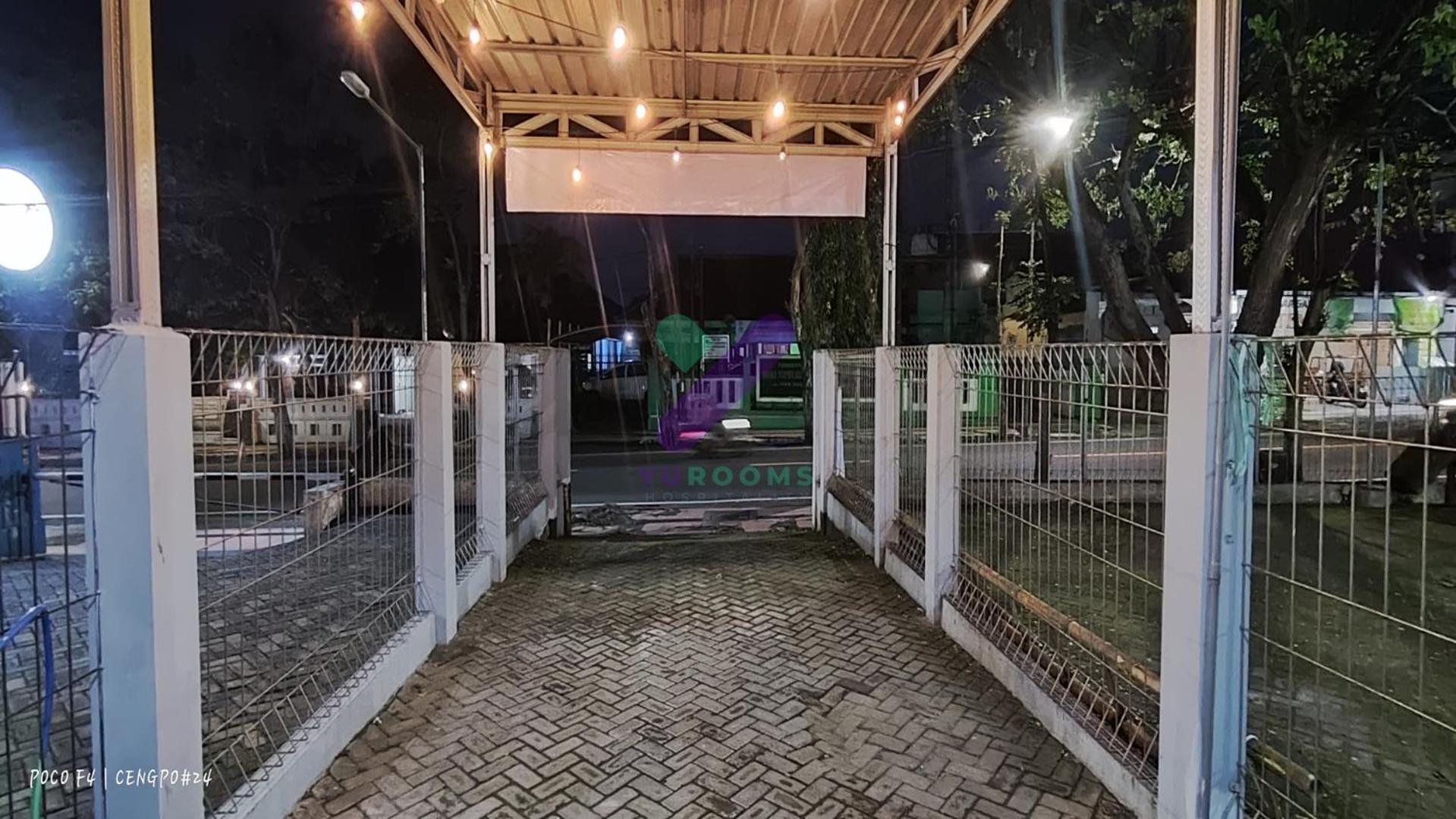 New Jasmine Guest House By Yurooms Blitar Ngoại thất bức ảnh