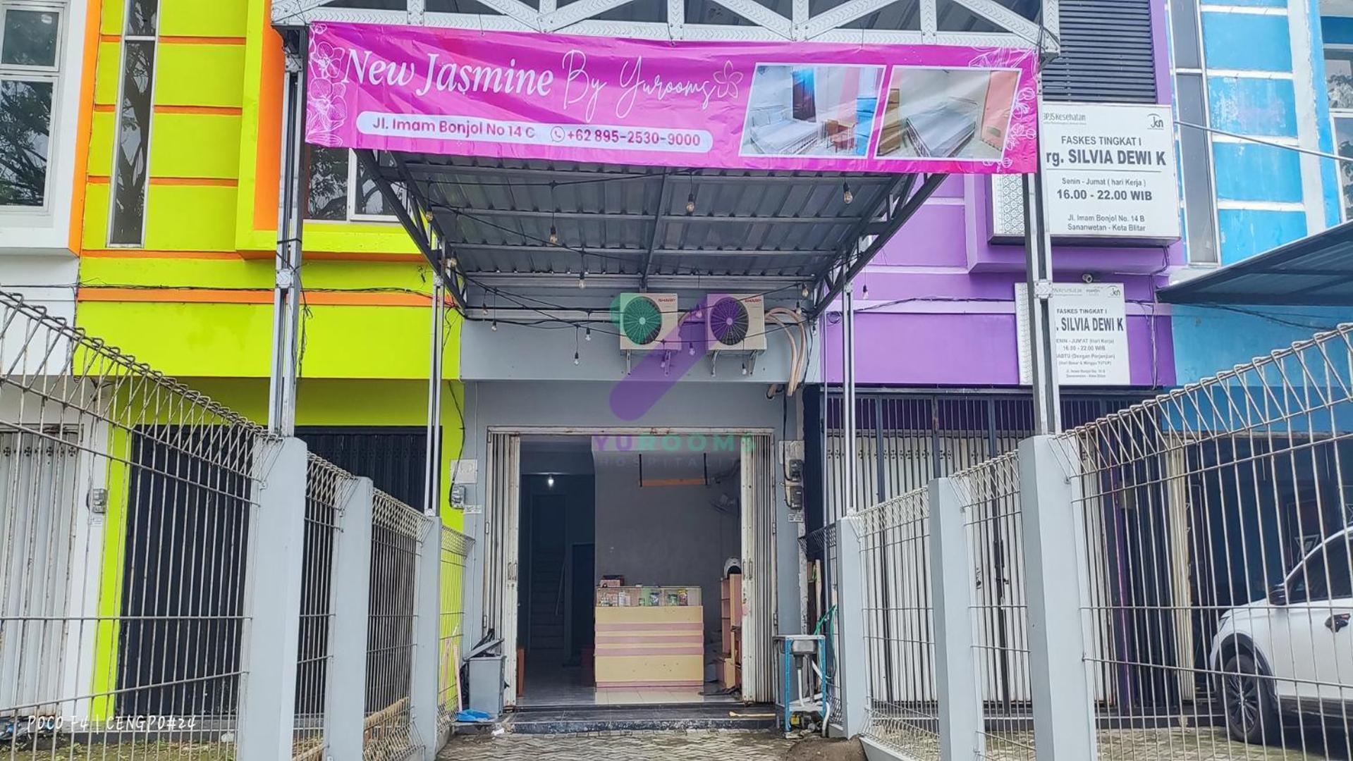New Jasmine Guest House By Yurooms Blitar Ngoại thất bức ảnh